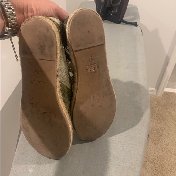 Shoes - Picture 4 of 4